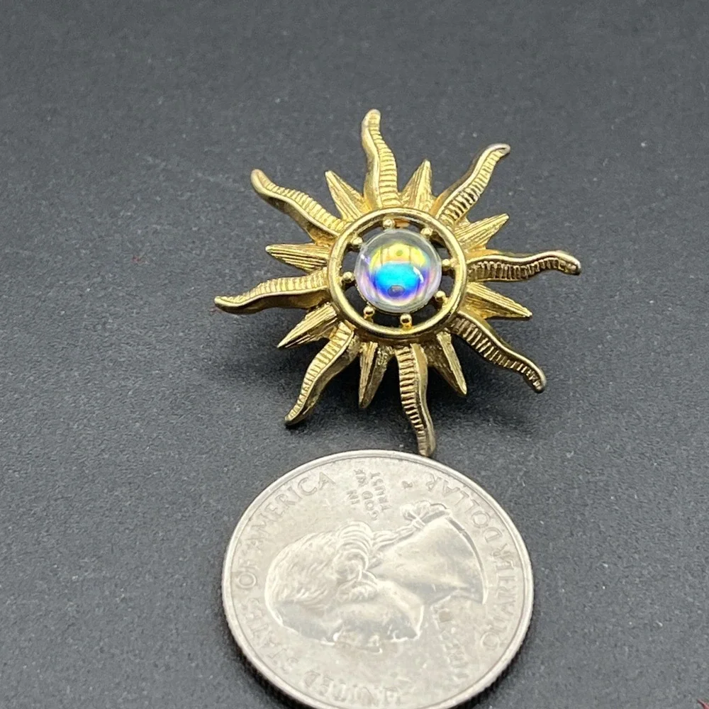 Sun Gold Tone Reflective Ball‎ Lapel Hat Pin